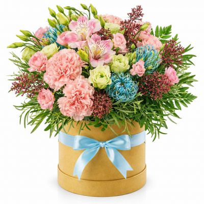 Шикарный букет в коробке «Нежное прикосновение»