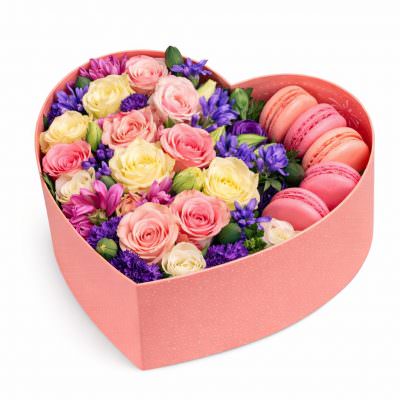 Цветы в коробке сердце «Романтика»