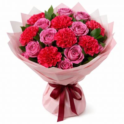 Букет из роз и диантуса «Нежное сияние»