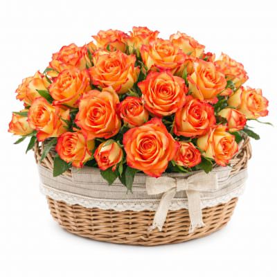 Корзина с красивыми цветами «Цветочный рассвет»