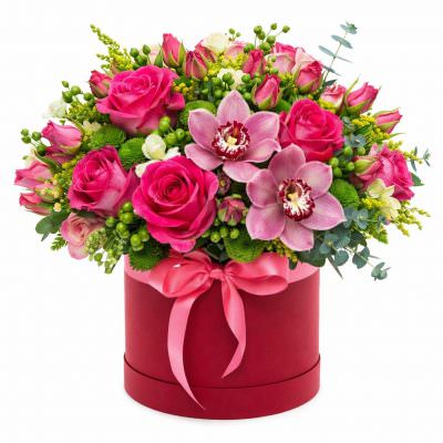 Шикарные цветы в коробке «Нежный аккорд»